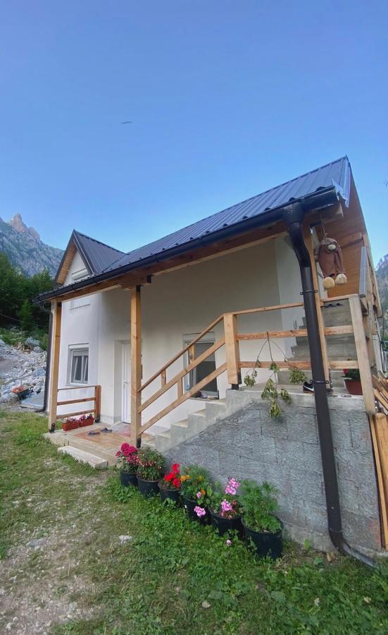 Guesthouse Gezim Selimaj Валбона Экстерьер фото