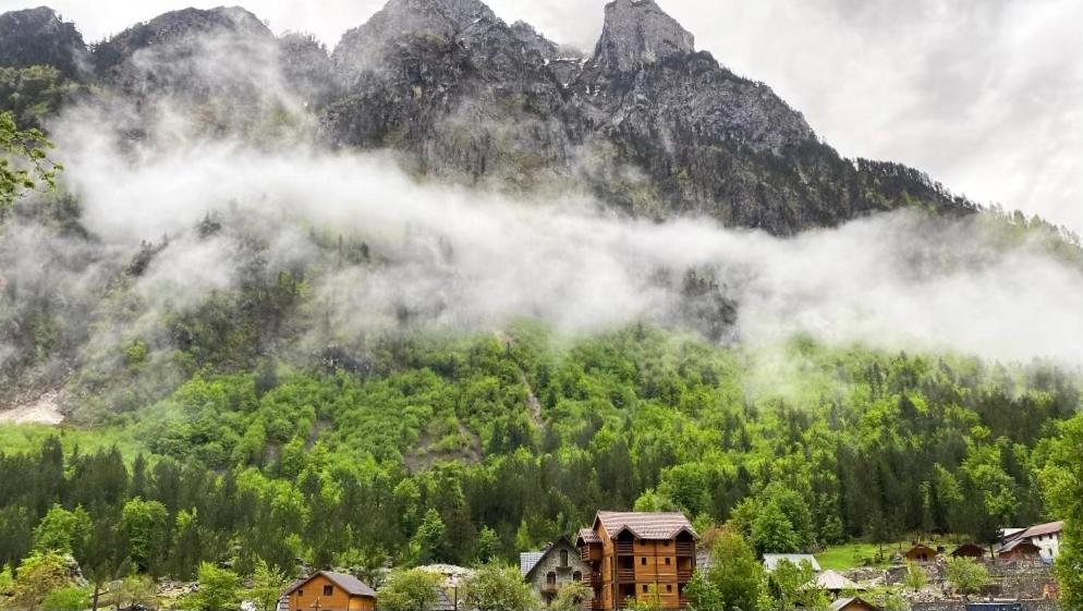 Guesthouse Gezim Selimaj Валбона Экстерьер фото