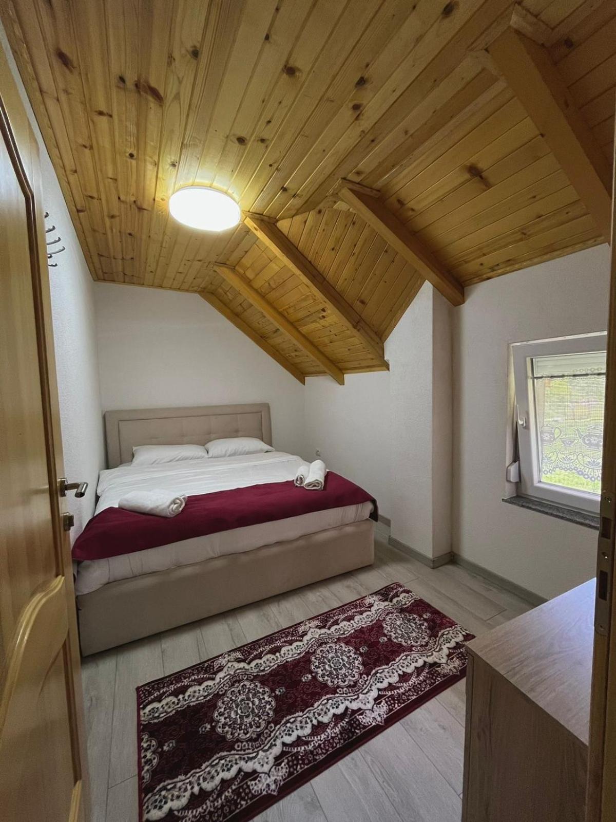 Guesthouse Gezim Selimaj Валбона Экстерьер фото