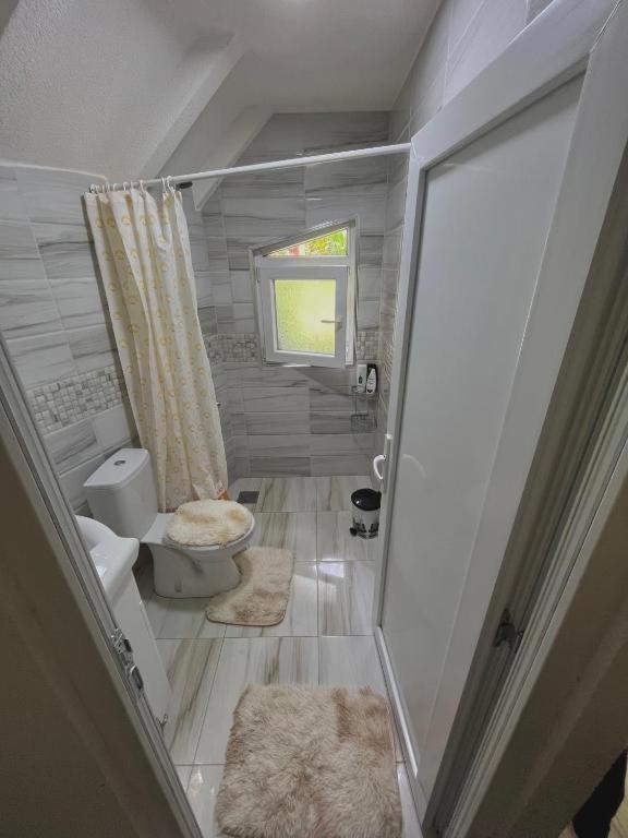Guesthouse Gezim Selimaj Валбона Экстерьер фото